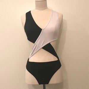 Fashion Nova Black/White One Piece Swimsuit